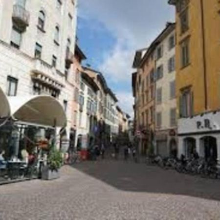 Entire Flat, Independent Entrance, 20 Mins To Bgy - Bergamo Milan Airport Apartment Nembro Exterior photo