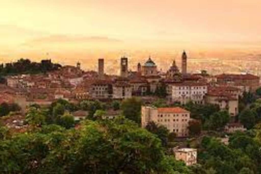 Entire Flat, Independent Entrance, 20 Mins To Bgy - Bergamo Milan Airport Apartment Nembro Exterior photo